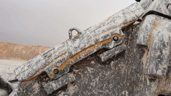 Excellent performance: wing shrouds for CAT390